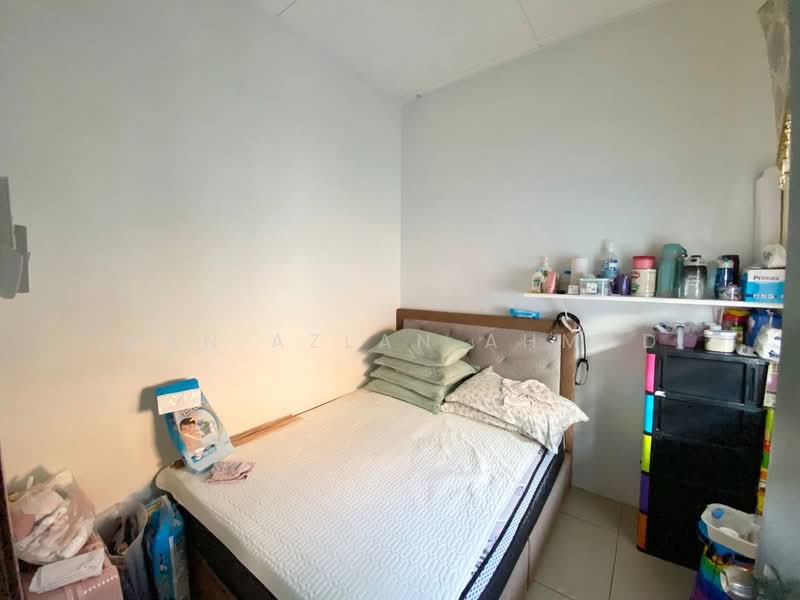 Semi-Detached House for Sale in Seksyen 29 (Shah Alam) - Wan Azlan Ahmad - PropertyGuru.com.my