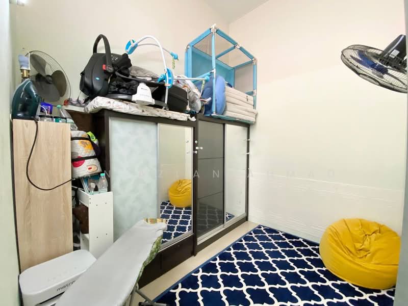 Semi-Detached House for Sale in Seksyen 29 (Shah Alam) - Wan Azlan Ahmad - PropertyGuru.com.my
