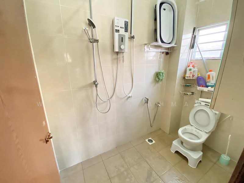 Semi-Detached House for Sale in Seksyen 29 (Shah Alam) - Wan Azlan Ahmad - PropertyGuru.com.my