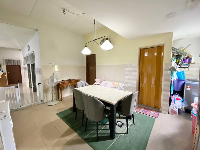 Semi-Detached House for Sale in Seksyen 29 (Shah Alam) - Wan Azlan Ahmad - PropertyGuru.com.my