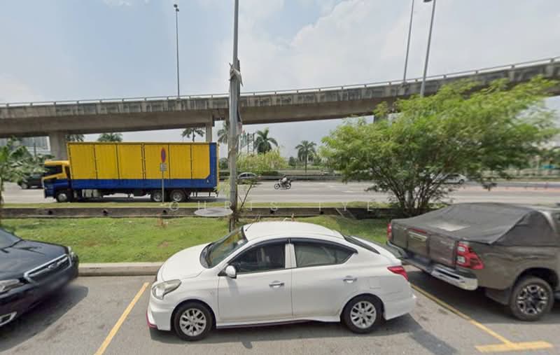 Shop for Rent in Taman Sungai Besi Indah (Seri Kembangan) - Chris Tye - Exterior - PropertyGuru.com.my