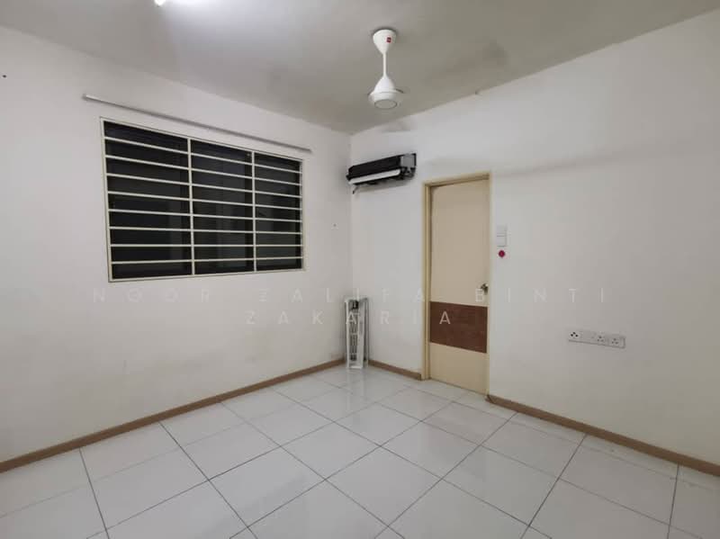 Service Residence for Rent at Vista Alam Serviced Apartment - Noor Zalifa Binti Zakaria - Interior - PropertyGuru.com.my