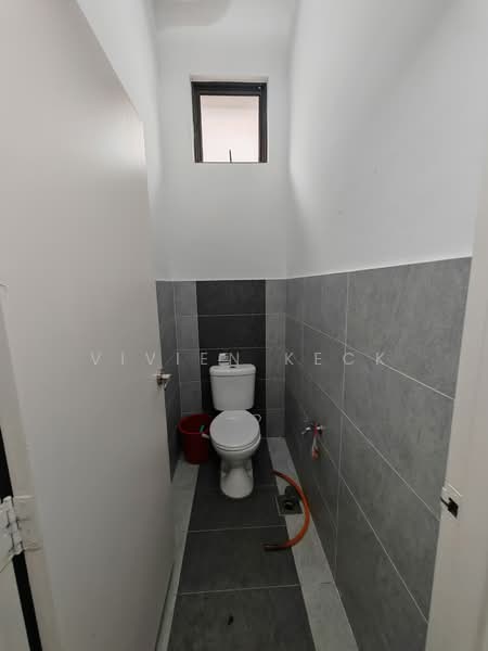 Shop / Office for Rent in Kota Masai (Pasir Gudang) - Vivien Keck - Bathroom - PropertyGuru.com.my