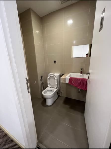 Servis Apartment untuk Dijual di Serviced Residence @ Binjai 8 - Bao Jie - Bathroom - PropertyGuru.com.my