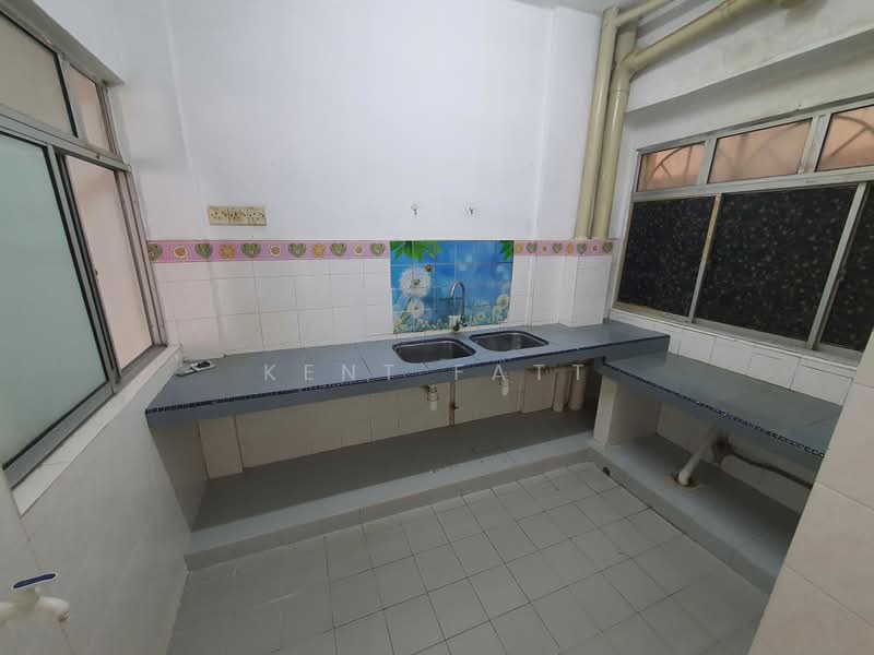 Apartment for Rent at Sri Bayu - Kent Fatt - Kitchen - PropertyGuru.com.my