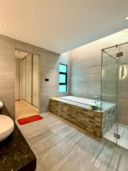 Rumah Banglo untuk Dijual di Taman Sains Selangor (Kota Damansara) - Caindy Wong - Bathroom - PropertyGuru.com.my