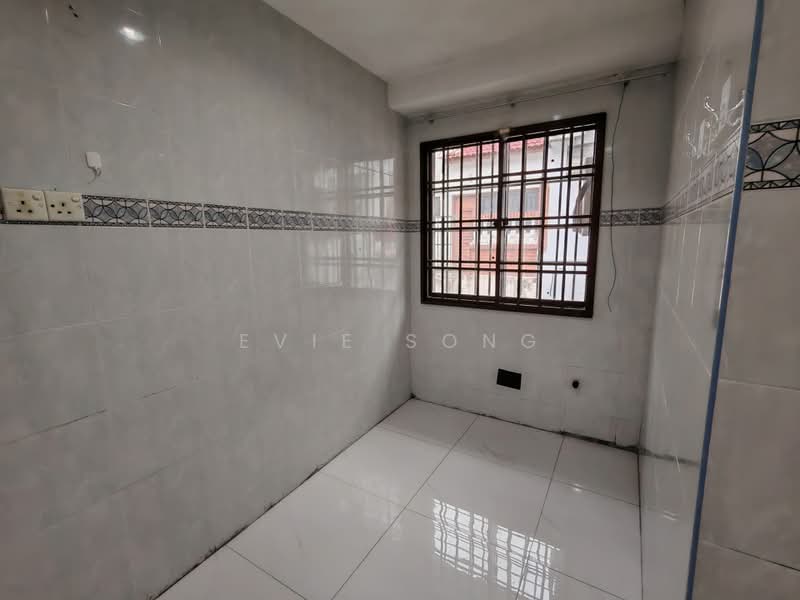 Rumah Teres 2-Tingkat untuk Dijual di Taman Anggerik (Tampoi) - Evie Song - PropertyGuru.com.my