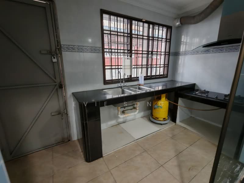 Rumah Teres 2-Tingkat untuk Dijual di Taman Anggerik (Tampoi) - Evie Song - PropertyGuru.com.my