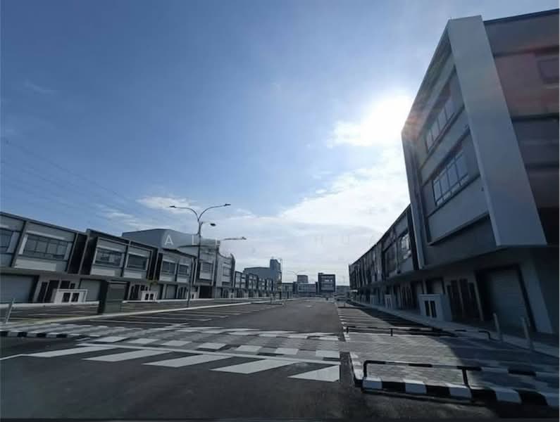 Shop / Office for Rent in Bandar Rimbayu (Telok Panglima Garang) - Alex Chua - Exterior - PropertyGuru.com.my