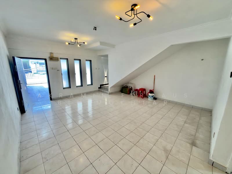 Rumah Teres 2-Tingkat untuk Dijual di Seri Kembangan (Selangor) - Akramin Firdaus Bin Mokhtar - PropertyGuru.com.my