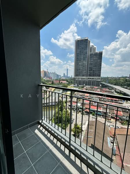 Pangsapuri untuk Disewa di Residensi Max - Kayson Wong - Balcony - PropertyGuru.com.my