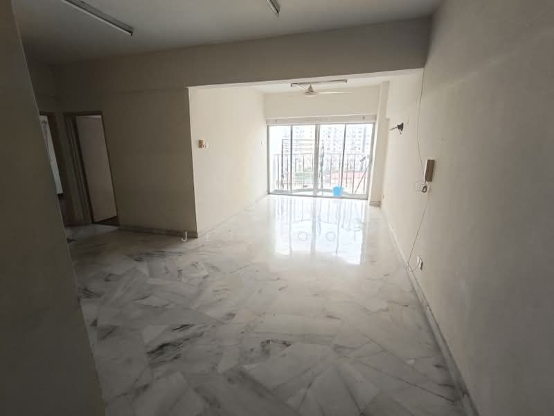 Kondominium untuk Dijual di Sri Pelangi Condominiums - Jeff Ooi - Living Room - PropertyGuru.com.my