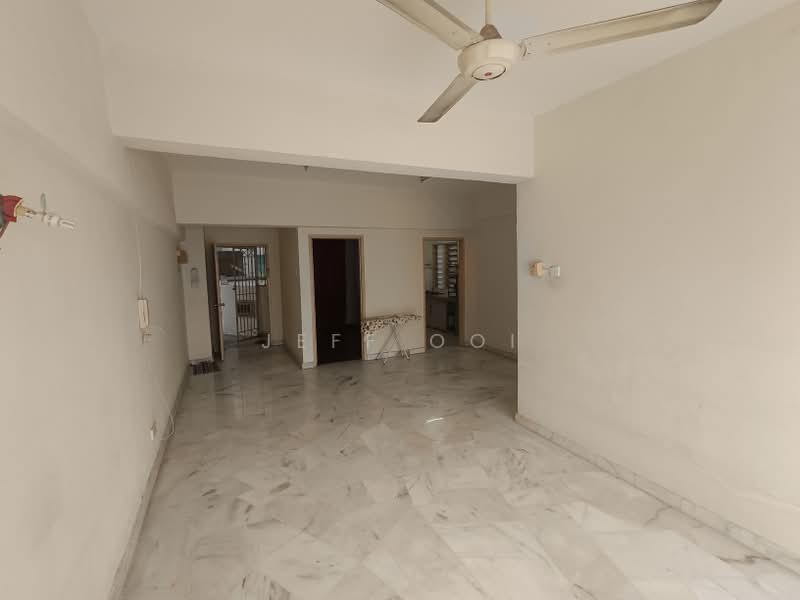 Kondominium untuk Dijual di Sri Pelangi Condominiums - Jeff Ooi - Living Room - PropertyGuru.com.my
