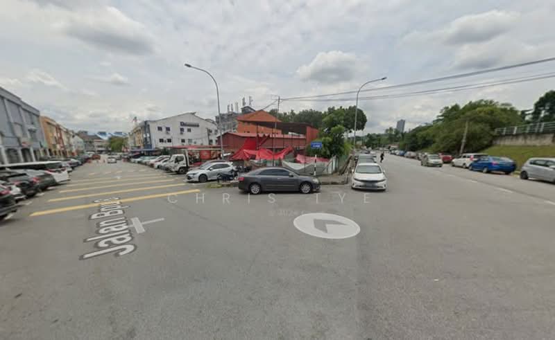 Shop for Rent in Bandar Puchong Utama (Puchong) - Chris Tye - Exterior - PropertyGuru.com.my
