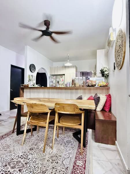 Apartment for Rent at Sri Ledang - Erin Yusof - Dining Room - PropertyGuru.com.my
