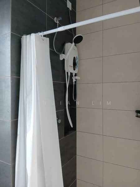 Service Residence for Rent at Horizon Suites - Winjian Lim - Bathroom - PropertyGuru.com.my
