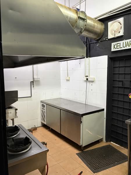 Shop for Rent in Seksyen 19 (Petaling Jaya) - Chen Kah Seng - Kitchen - PropertyGuru.com.my