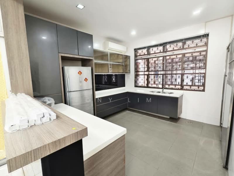 Rumah Berkembar untuk Disewa di Taman Pelangi (Johor Bahru) - Tony Lim - Kitchen - PropertyGuru.com.my