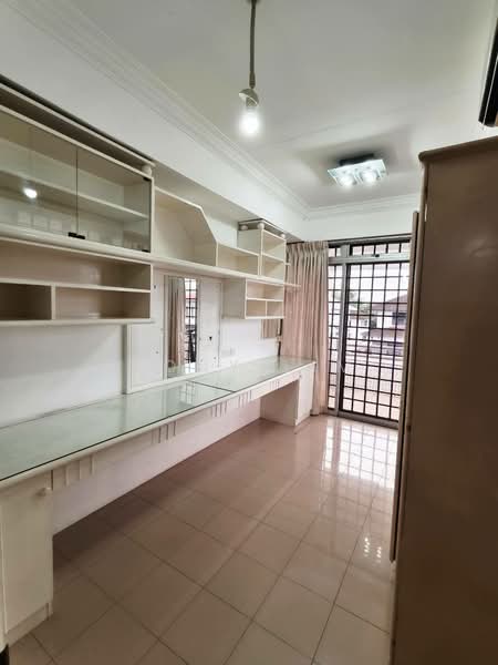 Rumah Berkembar untuk Disewa di Taman Pelangi (Johor Bahru) - Tony Lim - Study - PropertyGuru.com.my