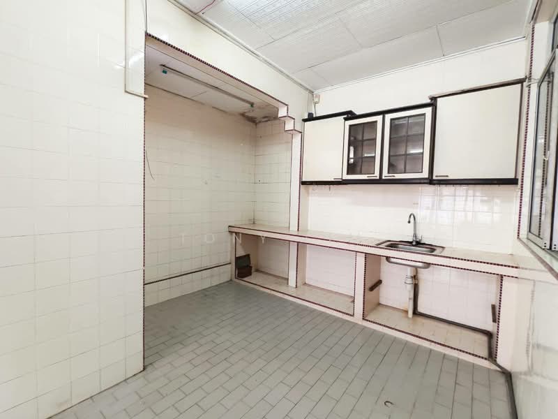Rumah Berkembar untuk Disewa di Taman Pelangi (Johor Bahru) - Tony Lim - Kitchen - PropertyGuru.com.my