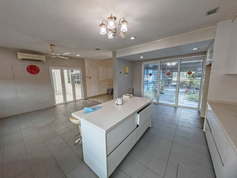 Rumah Berkembar untuk Dijual di Seri Kembangan (Selangor) - Ron Liew - Kitchen - PropertyGuru.com.my