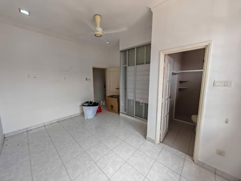 Rumah Berkembar untuk Dijual di Seri Kembangan (Selangor) - Ron Liew - Interior - PropertyGuru.com.my