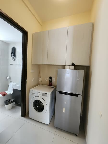 Condominium for Rent at Bay Point @ Country Garden Danga Bay - Jason Lim - Bathroom - PropertyGuru.com.my