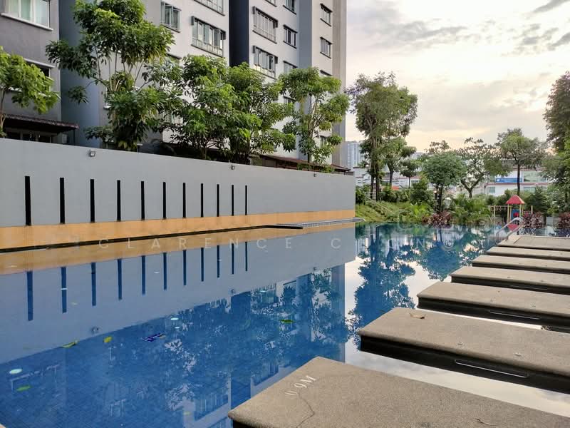 Kondominium untuk Dijual di Green Avenue Condominium - Clarence Chong - Swimming Pool - PropertyGuru.com.my