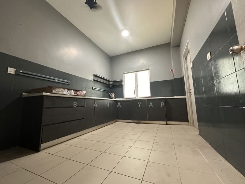 Terraced House for Sale in Mont Kiara (Kuala Lumpur) - Biana Yap - Kitchen - PropertyGuru.com.my