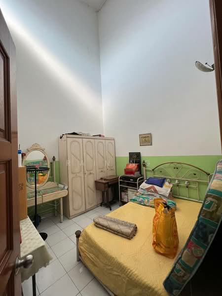 Rumah Teres 1 Tingkat untuk Dijual di Johor Bahru (Johor) - Rain Ng - Bedroom - PropertyGuru.com.my