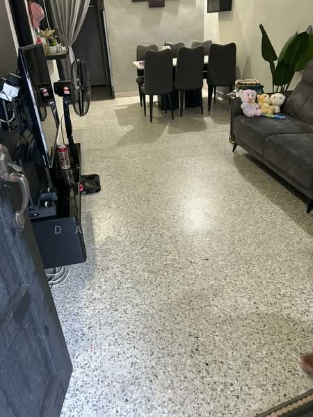 Rumah Teres 1 Tingkat untuk Dijual di Taman Pasir Putih (Pasir Gudang) - Daniel Yong - Living Room - PropertyGuru.com.my