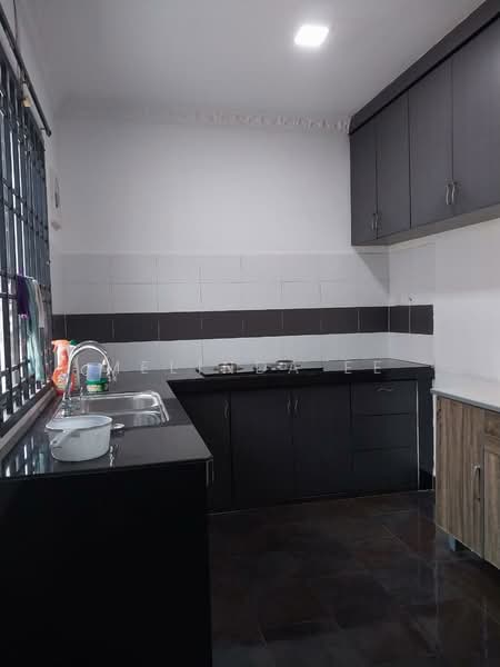 Rumah Teres 1 Tingkat untuk Dijual di Taman Flora Heights (Pasir Gudang) - Melinda Ee - Kitchen - PropertyGuru.com.my