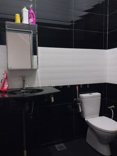Rumah Teres 1 Tingkat untuk Dijual di Taman Flora Heights (Pasir Gudang) - Melinda Ee - Bathroom - PropertyGuru.com.my
