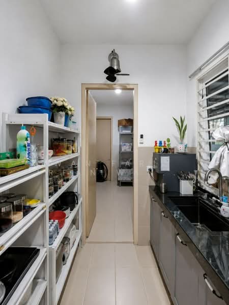 2.5-storey Terraced House for Sale in Presint 14 (Putrajaya) - Wan Faris Irfan Wan Mohammad - Kitchen - PropertyGuru.com.my
