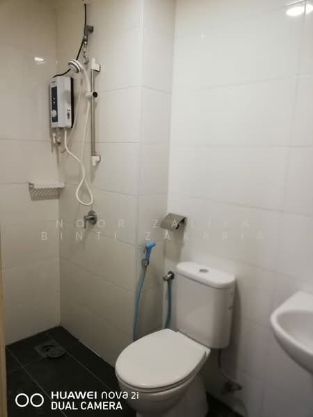 Service Residence for Rent at Vista Alam - Noor Zalifa Binti Zakaria - Bathroom - PropertyGuru.com.my