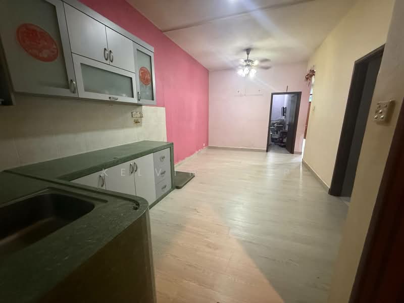 1-storey Terraced House for Sale in Bukit Indah (Iskandar Puteri (Nusajaya)) - Kelvin Chop - Kitchen - PropertyGuru.com.my