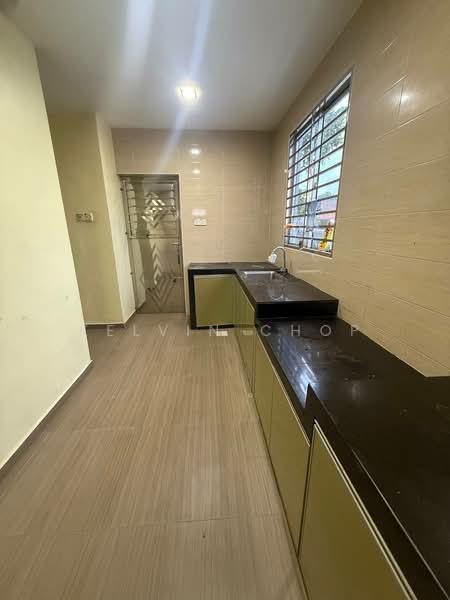 1-storey Terraced House for Sale in Bukit Indah (Iskandar Puteri (Nusajaya)) - Kelvin Chop - Kitchen - PropertyGuru.com.my