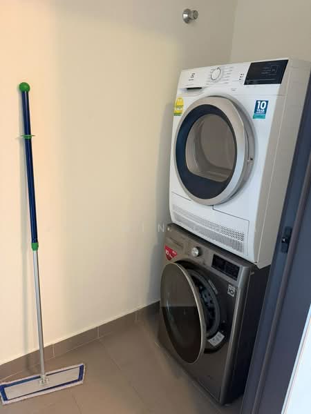 Servis Apartment untuk Dijual di East Parc @ Manjalara - Jasemin Chia - Interior - PropertyGuru.com.my