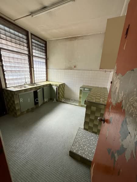 2-storey Terraced House for Sale in SS5 (Petaling Jaya) - Richard Liew - Kitchen - PropertyGuru.com.my