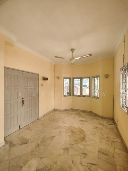 2-storey Terraced House for Sale in SS1 (Petaling Jaya) - Richard Liew - Living Room - PropertyGuru.com.my