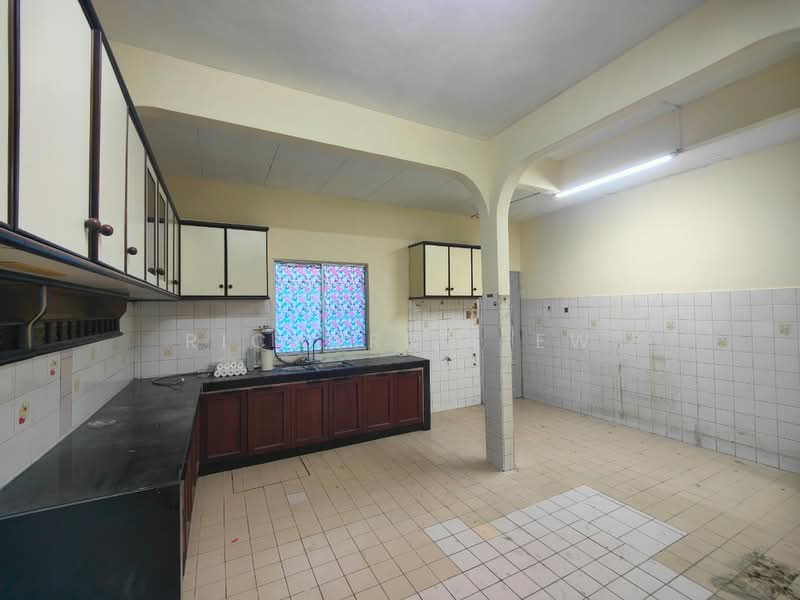 2-storey Terraced House for Sale in SS1 (Petaling Jaya) - Richard Liew - Kitchen - PropertyGuru.com.my