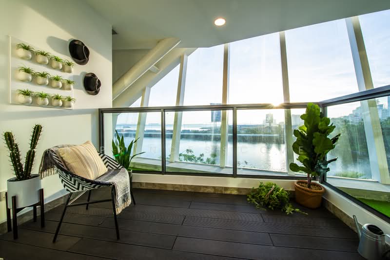 Condominium for Sale at R&F Princess Cove Phase 2-Seine Region - R&F Princess Cove Sales Representative - Balcony - PropertyGuru.com.my