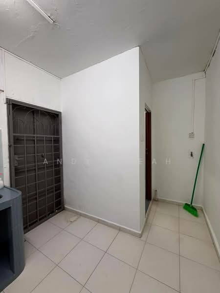 Rumah Teres 2 Tingkat untuk Dijual di Taman Rinting (Masai) - Andy Cheah - Interior - PropertyGuru.com.my