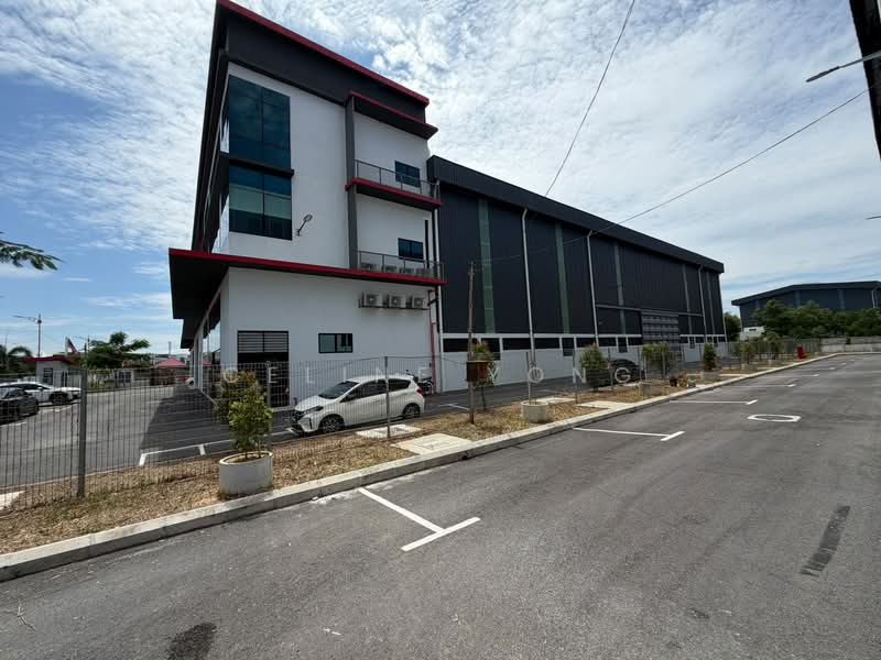 Detached Factory for Sale in Taman Bukit Serdang (Seri Kembangan) - Celine Yong - Exterior - PropertyGuru.com.my
