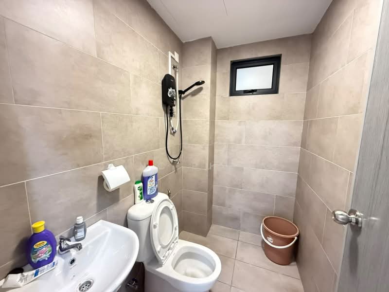 Pangsapuri untuk Disewa di Shang Height Residence @ Melaka City - Vinc Pheng - Bathroom - PropertyGuru.com.my
