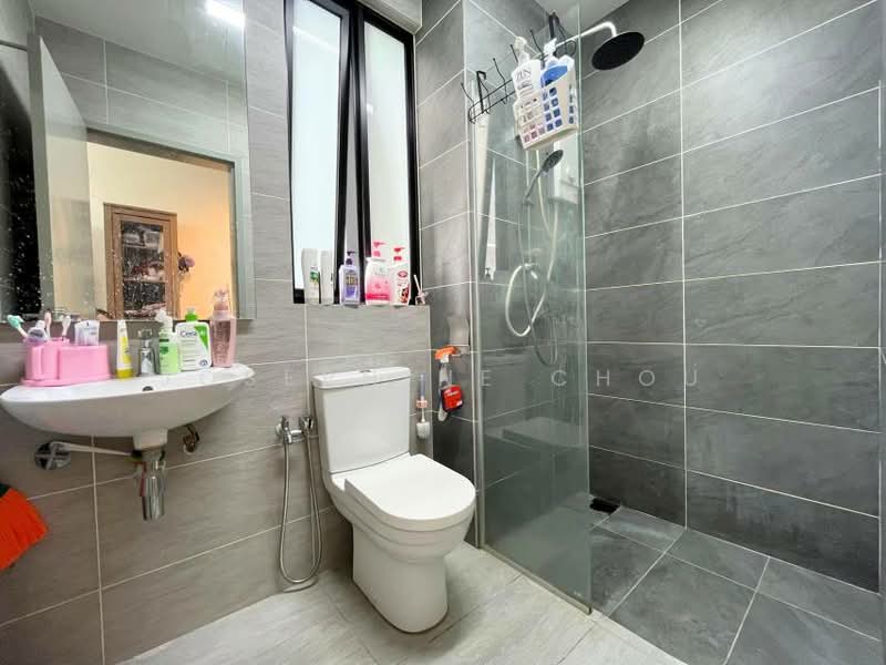 Servis Apartment untuk Disewa di Utropolis Urbano - Josephine Chou - Bathroom - PropertyGuru.com.my