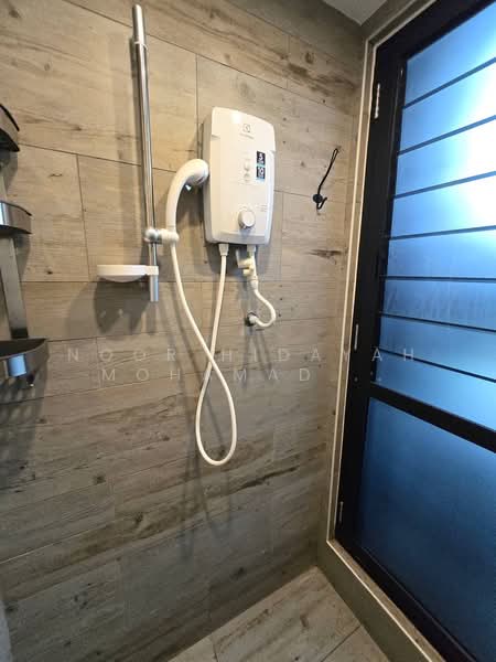 Servis Apartment untuk Disewa di Arte Mont Kiara - Noor Hidayah Mohamad Noor - Bathroom - PropertyGuru.com.my