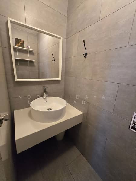 Servis Apartment untuk Disewa di Arte Mont Kiara - Noor Hidayah Mohamad Noor - Bathroom - PropertyGuru.com.my