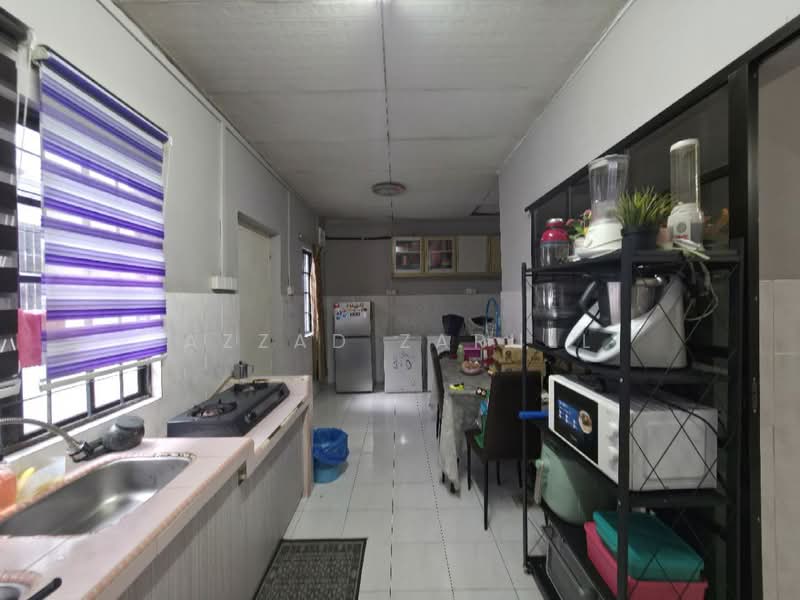 Rumah Teres 2 Tingkat untuk Dijual di Bandar Kinrara Seksyen 1 (Bandar Kinrara) - Azzad Zarull - Kitchen - PropertyGuru.com.my
