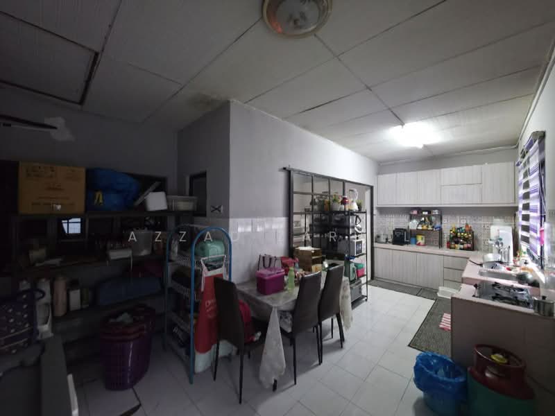 Rumah Teres 2 Tingkat untuk Dijual di Bandar Kinrara Seksyen 1 (Bandar Kinrara) - Azzad Zarull - Kitchen - PropertyGuru.com.my
